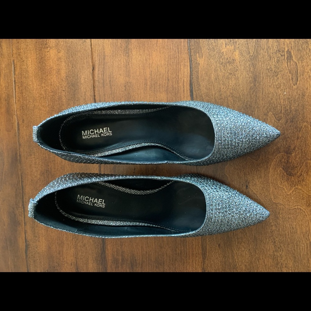 Michael Kors Abbi Flex pump. Glitter Chain.